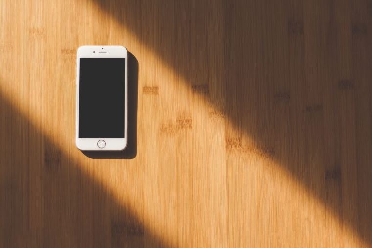 تابش نور خورشید مستقیم باعث ایجاد داغی در موبایل